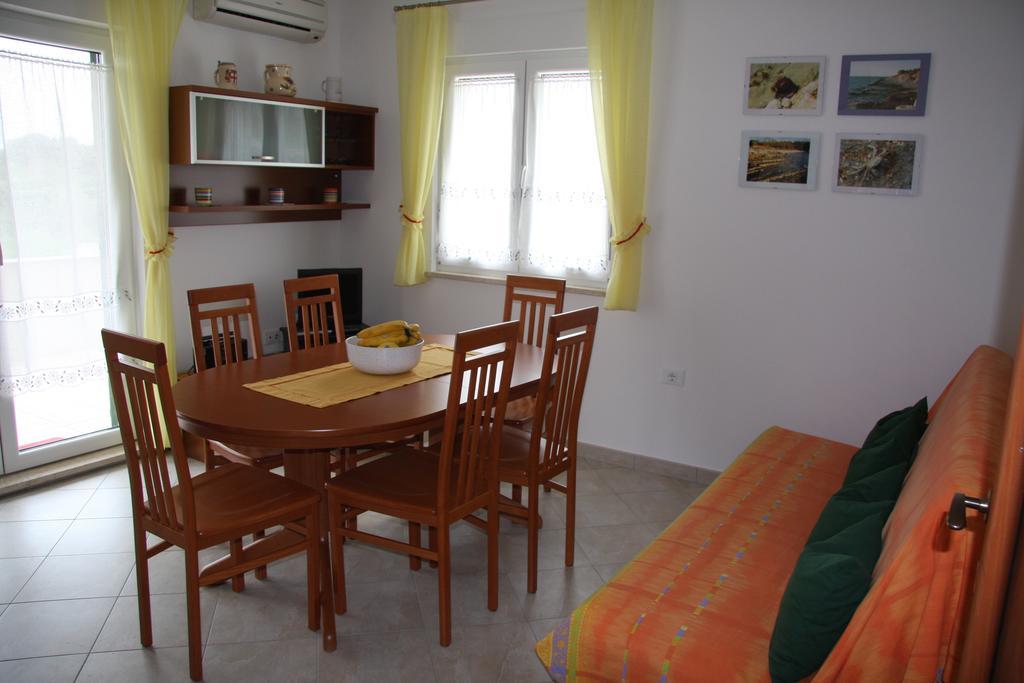 Apartment Anethum Premantura Eksteriør bilde