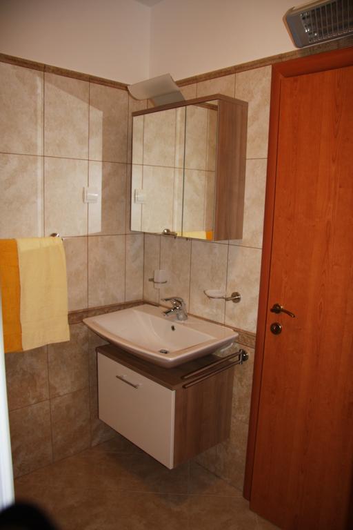 Apartment Anethum Premantura Eksteriør bilde