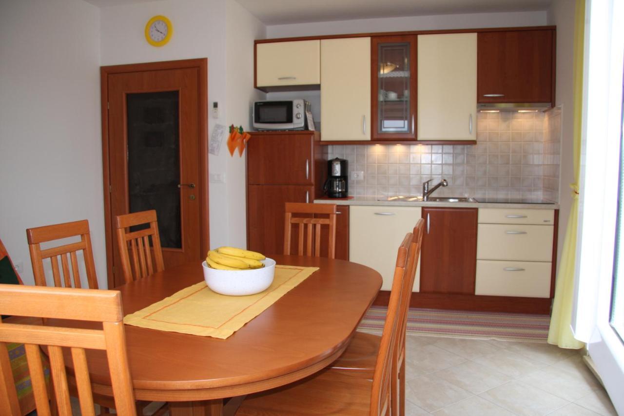 Apartment Anethum Premantura Eksteriør bilde